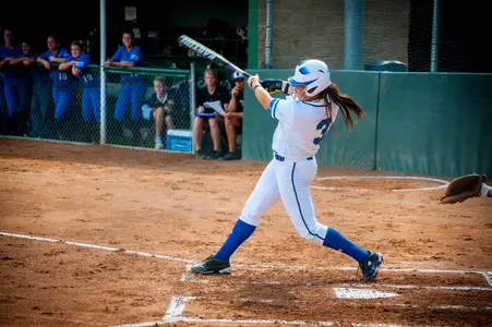 Softball Falls 4-3 on Final Day of Kajikawa Classic