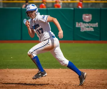 Softball Edges Wichita State on Inside-The-Park Home Run