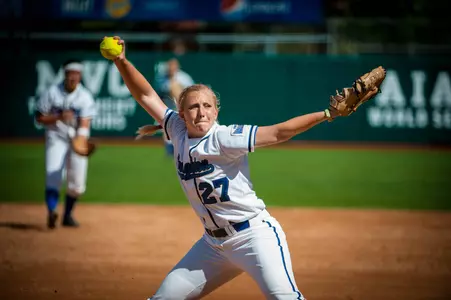 Softball Falls to SIU at MVC Tournament, 3-2