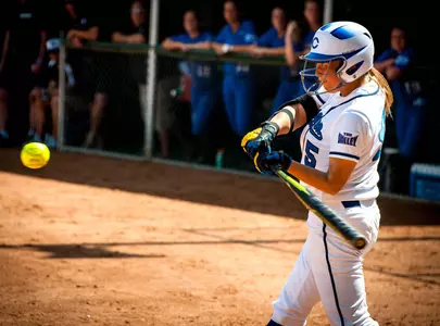 Softball Splits a Pair of One-Run Games with Bradley