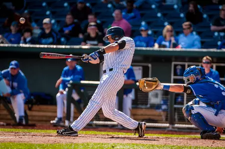 Hawkeyes Score Five Unanswered Runs to Defeat Jays 5-4