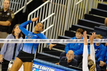 Volleyball Wins in Four Sets at DePaul