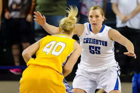 Creighton WBB Improves to 4-2 with Win Over South Dakota