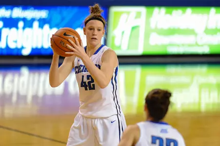 Despite 26 from Nelson, Bluejays' WBB Downed by Villanova 68-54