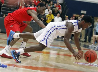 Aztec Comeback Tops Men's Basketball at Wooden Legacy