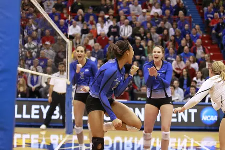 Volleyball Duo Earn All-America Honors