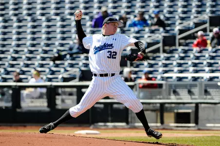 Baseball Downed by Illinois State, 9-2