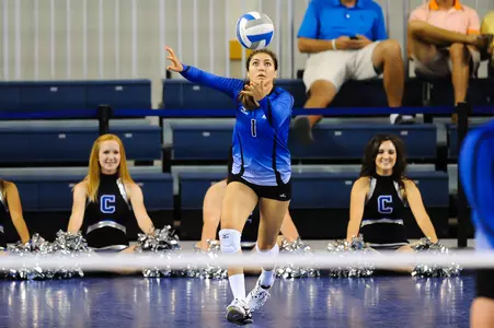 Volleyball Sweeps Villanova, Improves to 17-6