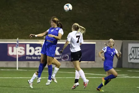 O'Donnell Gives Record Crowd (1,678) a Show in Women's Soccer 3-2 Win