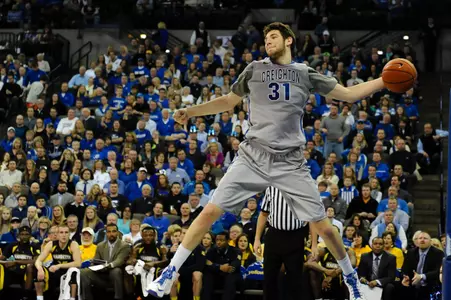 Men's Basketball Hosts Butler on Tuesday Night