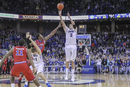 McDermott's Season-High 39; Game-Winner, Helps MBB Over St. John's