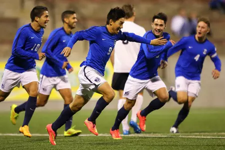 BIG EAST CHAMPS! No. 6 Men?s Soccer Blanks No. 19 Providence 3-0