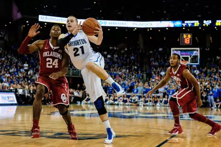 Men's Basketball Returns Home To Host South Dakota on Tuesday