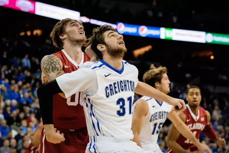 Men's Basketball Hosts Xavier In Regular-Season Finale on Saturday