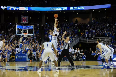 No. 9 Men's Basketball Upset at Xavier, 75-69