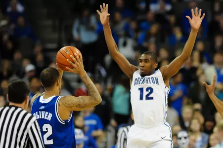 No. 9 Men's Hoops Visits Xavier