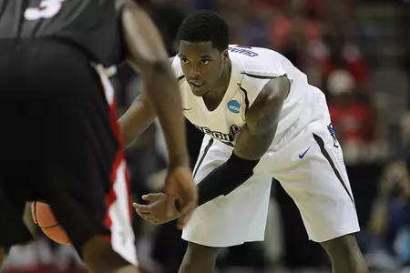 Men's Basketball Advances to NCAA Third Round with 76-66 Win