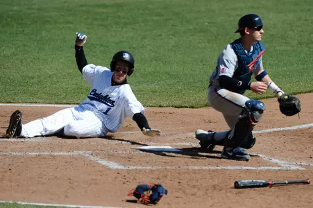 Baseball Overpowers Villanova, 12-6