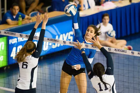 Volleyball Alone In First After Rallying To Defeat Marquette in Four