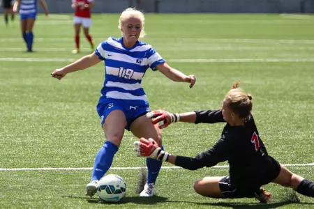 Nokels Lifts Creighton Women's Soccer Past Drake, 4-3