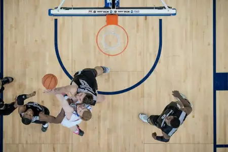 Men's Basketball Heads To Hinkle Fieldhouse Wednesday To Face Butler