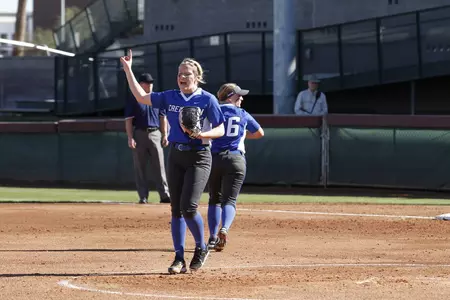 Softball Defeats UC Riverside 5-2 to End Kajikawa Classic