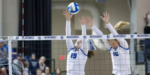 Megan Ballenger and Lauren Smith block