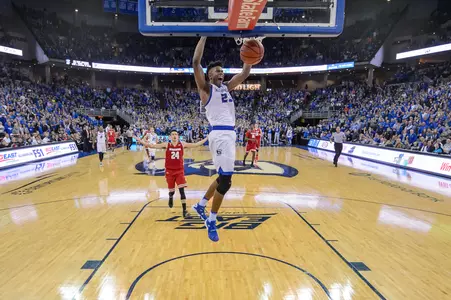 Justin Patton dunk