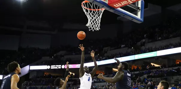 Khyri Thomas