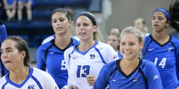 Creighton takes the floor for the Blue-White match