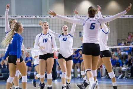 Volleyball team huddle