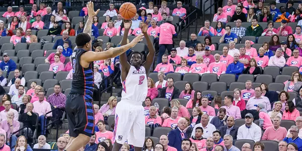 Khyri Thomas