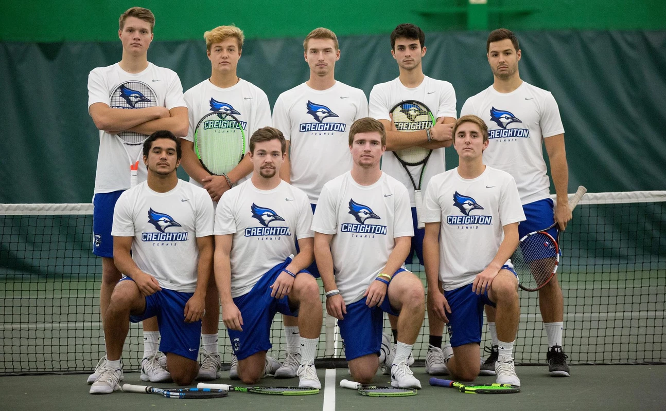 2017-18 Men's Tennis Team Photo