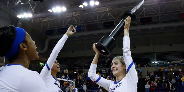 Lydia Dimke trophy