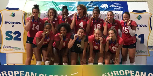 Team USA with their medals