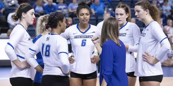 Keeley Davis Kirsten Bernthal Booth vbhuddle huddle