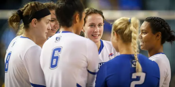 Jaela Zimmerman vbhuddle huddle