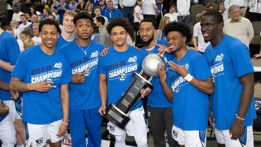 BIG EAST trophy Jalen Windham, Nic Zeil, Antwann Jones, Jordan Scurry, Davion Mintz, Shereef Mitchell, Damien Jefferson