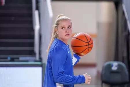 Chloe Dworak
