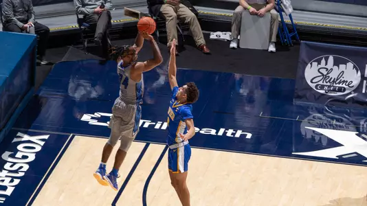 Denzel Mahoney