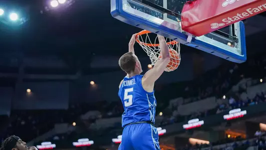 Alex O'Connell dunk