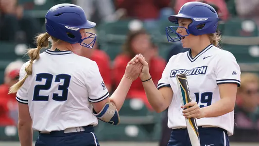 Madeline Vejvoda and Cayla Nielsen