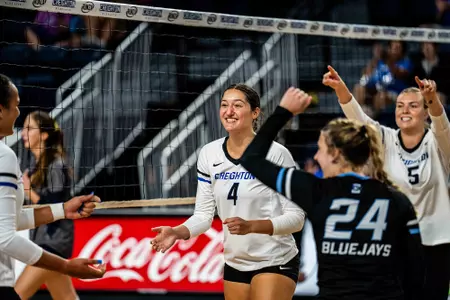 #20 Volleyball Hosts Bluejay Invitational Image