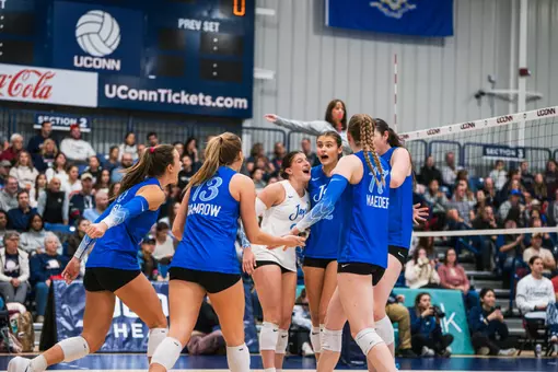 #13 Volleyball Starts BIG EAST Play 10-0 After Sweep in Storrs