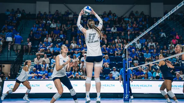 Kiara Reinhardt and Annalea Maeder