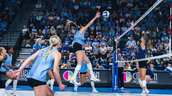 Slow Starts Doom Volleyball in Loss to K-State