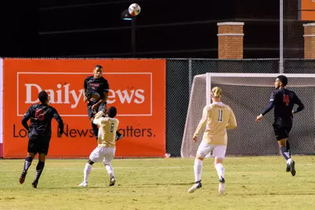 2017_11_1_MSOC_vs_Sacramento_State_21.jpg
