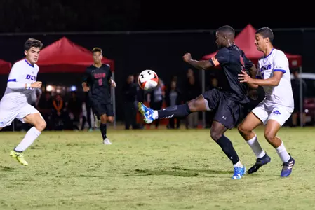 2017_10_5_MSOC_vs_UCSB_12.jpg