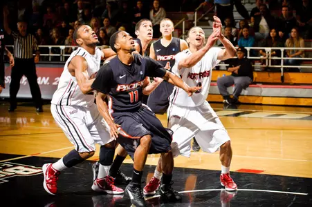 Stephan_Hicks_MBB-v-Pacific-117.jpg