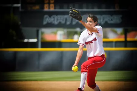Softball-v-UC-Davis-10.jpg